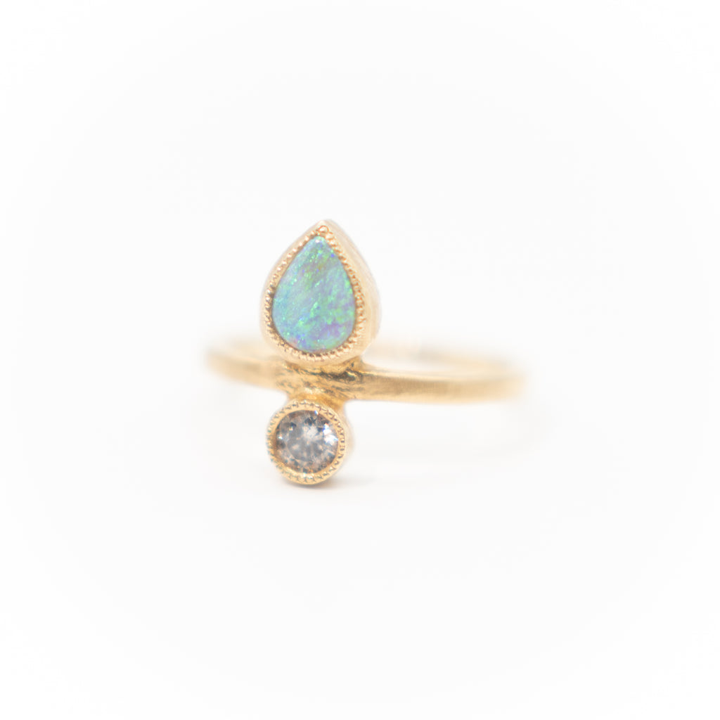 Diamond/Opal Toi et Moi Ring