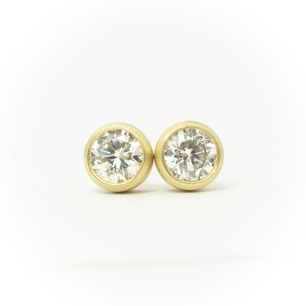 1 carat pair Stud Diamond Earrings