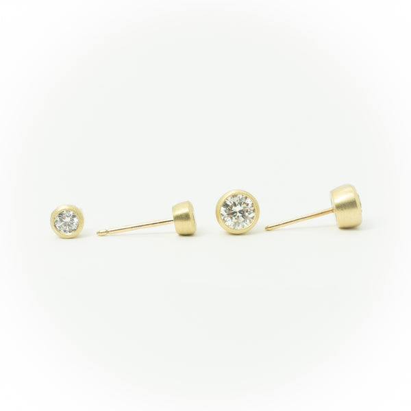 1/2carat Pair Stud Diamond Earrings